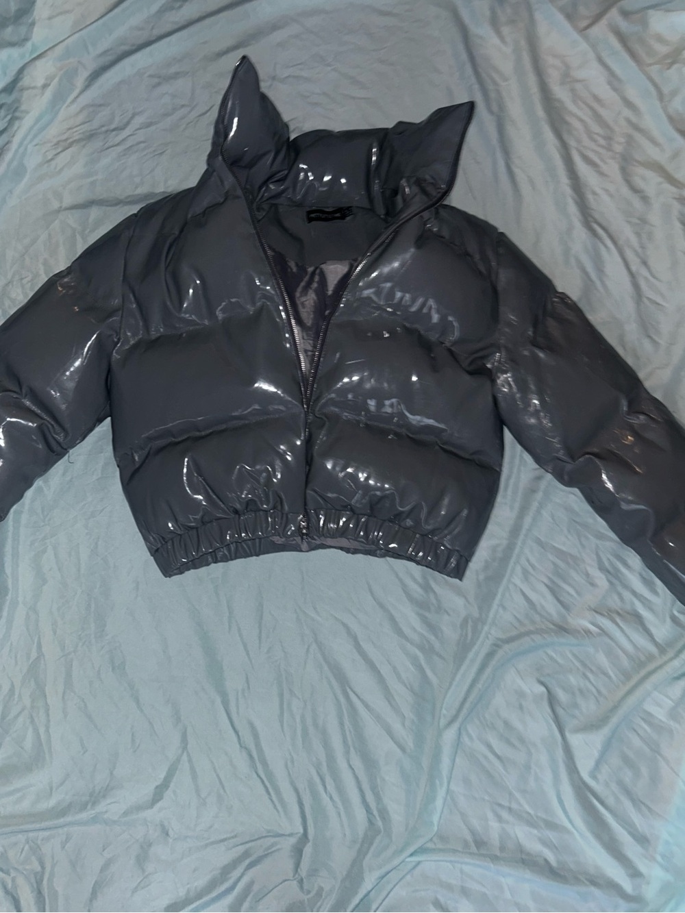 PrettyLittleThing Glossy Charcoal Cropped Puffer Jacket